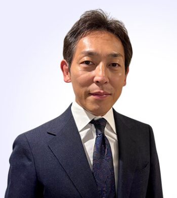 Masanori-Sebe_blue_bkg.jpg
